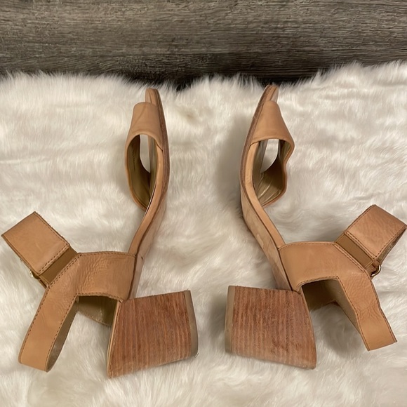 Stuart Weitzman Broadband Slingback City Leather Sandal/Heel - Picture 7 of 12